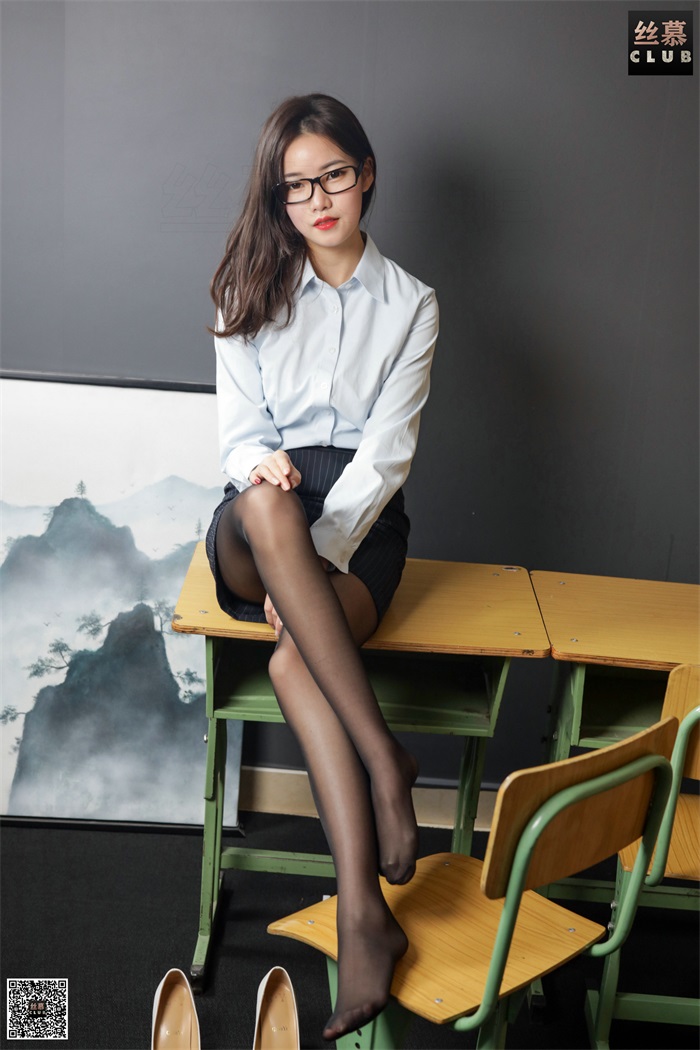 丝慕写真 SM124 天天一元 文欣 – 今天上什么课 [88P/78.3MB] -1