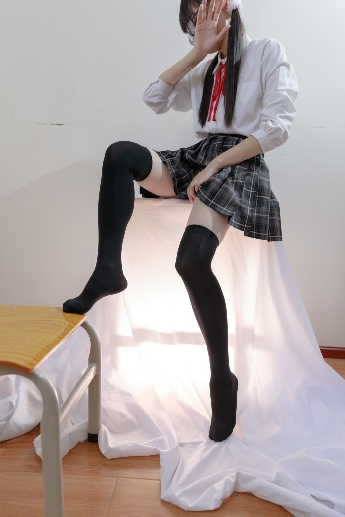 罗利丝控-喵写真 PR15 008 长腿的嘿丝妹纸 [91P/1V/585MB] -1