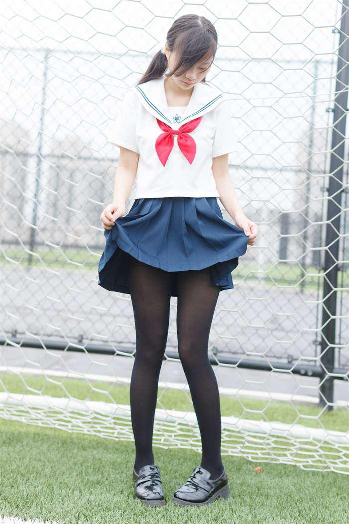 少女秩序-美丝写真 EXVOL.01 双马尾的黑白丝少女 [56P/377MB] -2