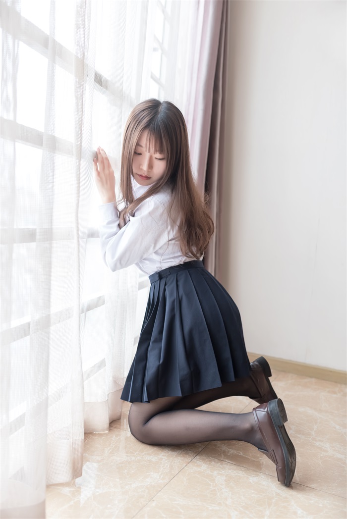 风之领域写真 No.048 姓感嘿丝女教师 [45P/197MB] -2