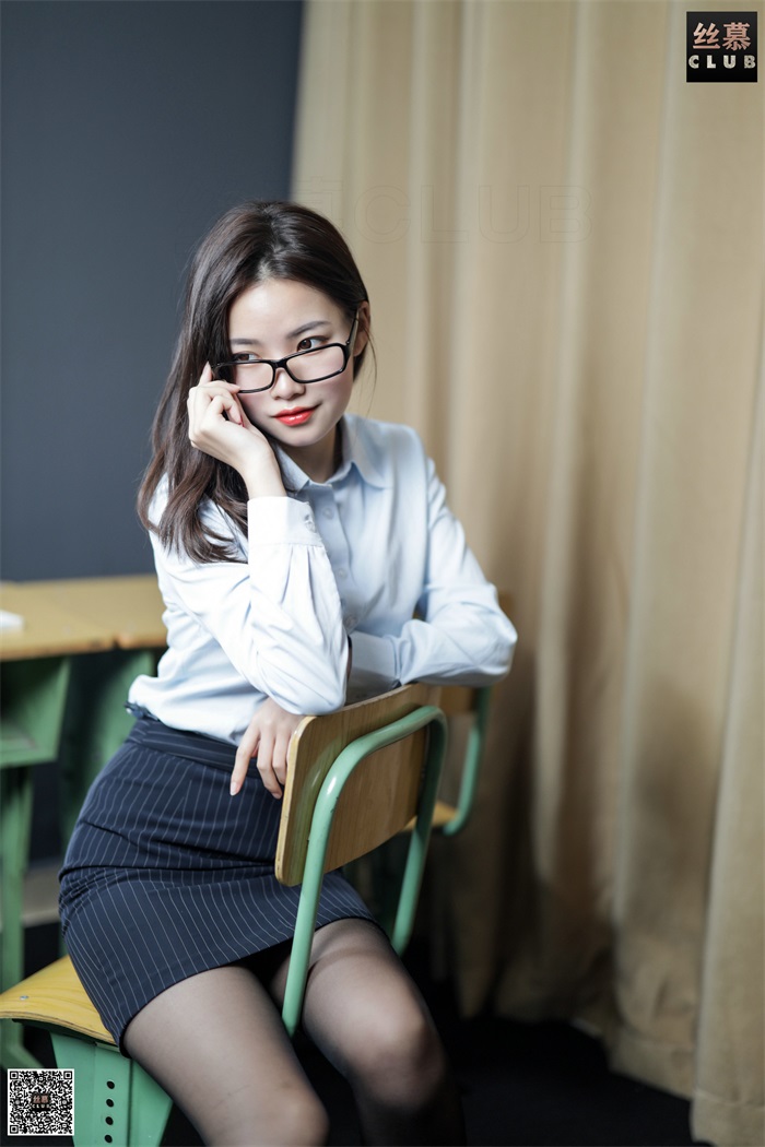 丝慕写真 SM124 天天一元 文欣 – 今天上什么课 [88P/78.3MB] -4