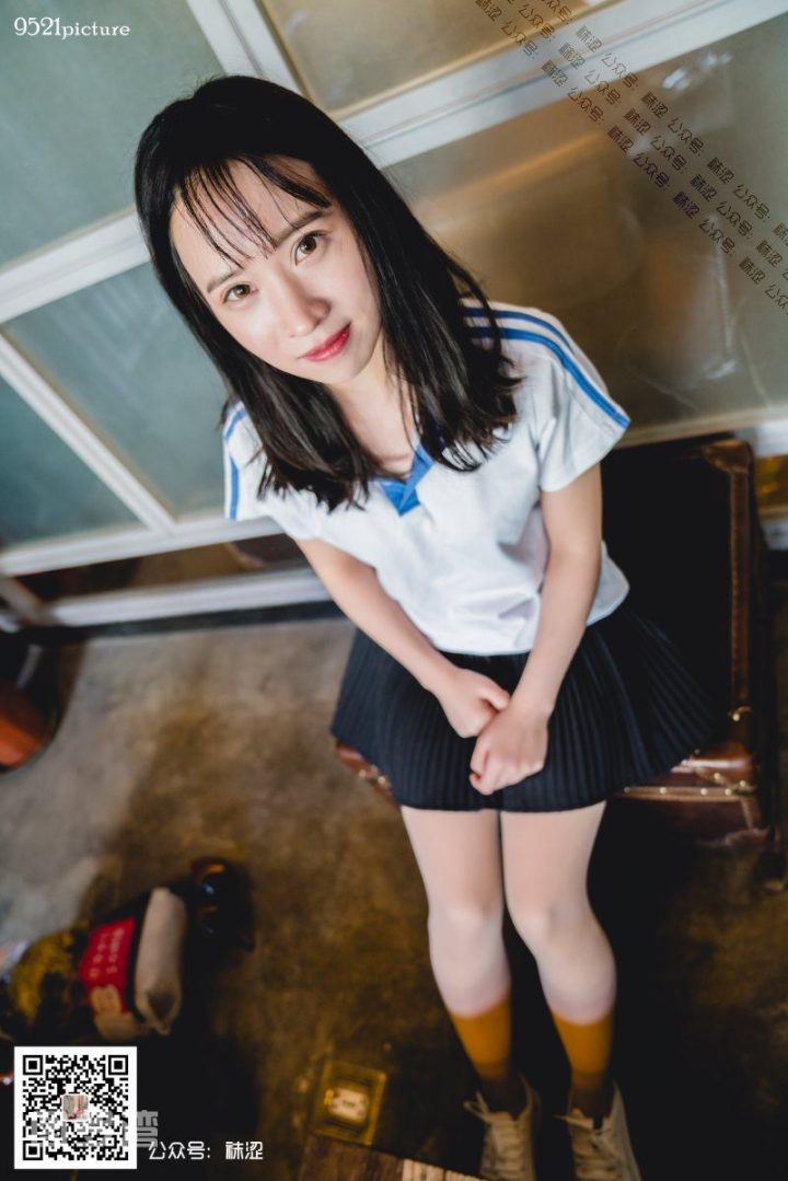 袜涩写真 VOL.030-Amanda学生制服 [53P/1.52G] -1